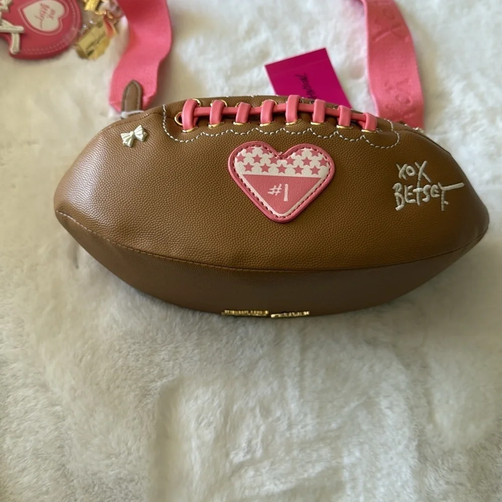 🎀🏈Betsey Johnson Kitsch Crossbody Football XOTOSS NWT 🏈🎀 - Picture 2 of 15